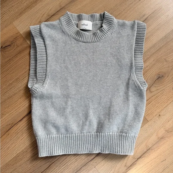 Aritzia Wilfred Light Gray Knit Top - Picture 1 of 5